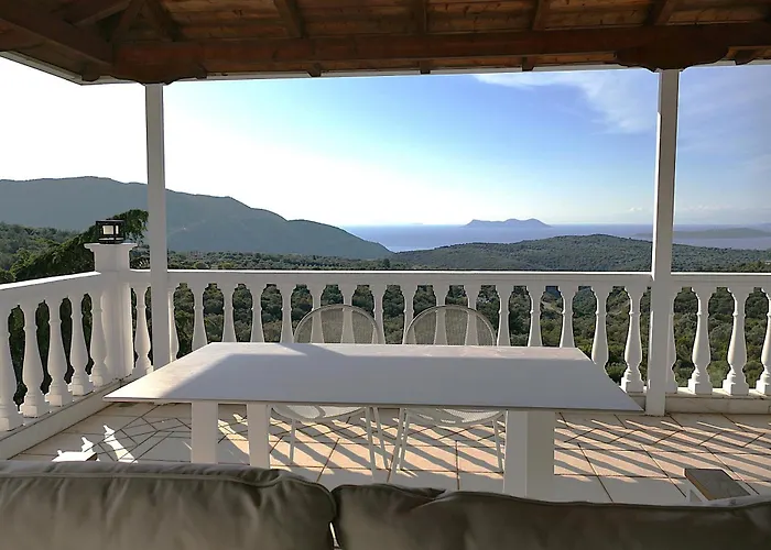 Eleftherion Comfort Living Lefkada Apart Otel Fternon