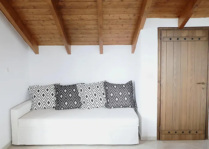 Eleftherion Comfort Living Lefkada Apart Otel Fternon