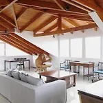 アパートホテル Eleftherion Comfort Living Lefkada Fternón