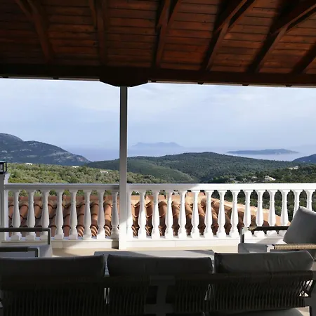 公寓式酒店 Eleftherion Comfort Living Lefkada 4*