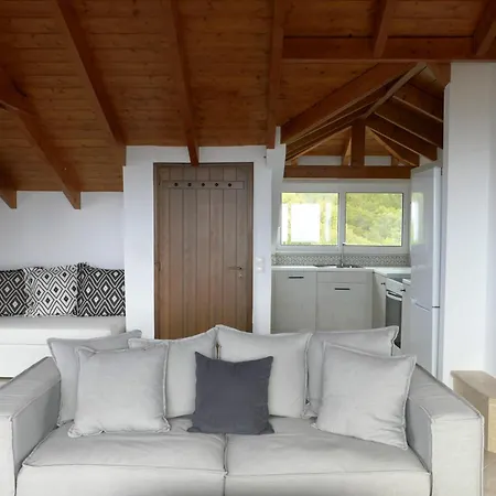 Eleftherion Comfort Living Lefkada מלון דירות Fternon