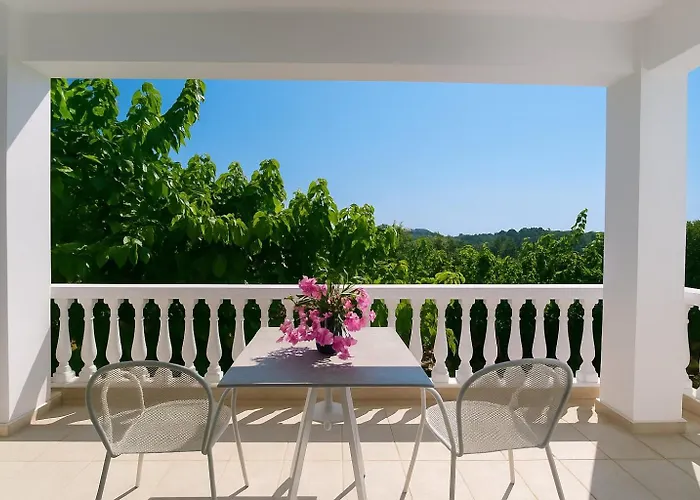 Eleftherion Comfort Living Lefkada Aparthotel